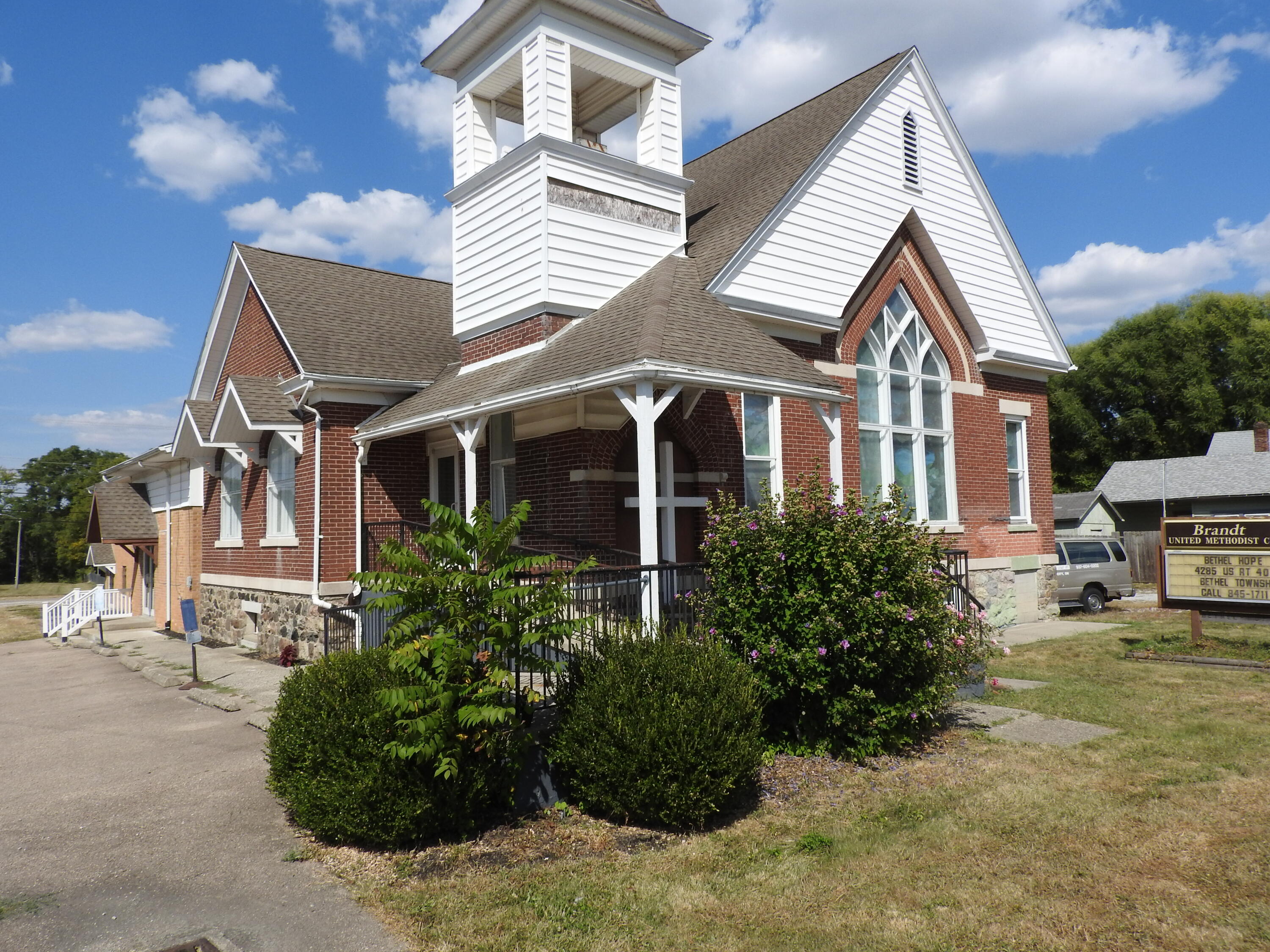 6805 US 40 Tipp City OH 45371 MLS 1041579 Coldwell Banker 6805-us-40-tipp-city-oh-45371-mls-1041579-coldwell-banker