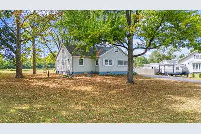 1002 S Market Street, Troy, OH 45373 - Photo 5