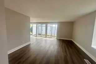 5873 Troy Villa Blvd, Dayton, OH 45424 - Photo 7