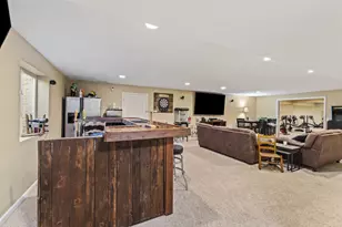 680 Loxley Ln, Troy, OH 45373 - Photo 19