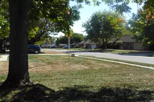 332 Beckenham Rd, Englewood, OH 45322 - Photo 7