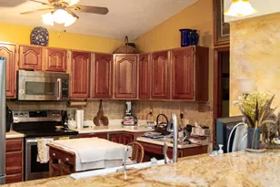 1922 Wedgewood Cir, Springfield, OH 45503 - Photo 7