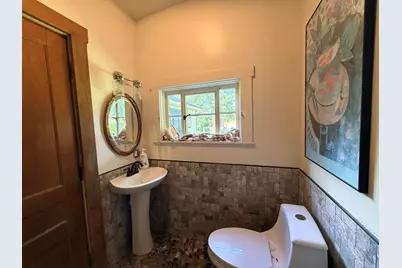 325 E Chillicothe Avenue, Bellefontaine, OH 43311 - Photo 37
