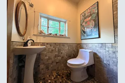 325 E Chillicothe Avenue, Bellefontaine, OH 43311 - Photo 35