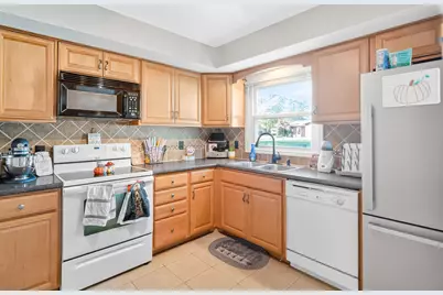 322 Cole Drive, Wapakoneta, OH 45895 - Photo 7