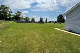 215 Village Pkwy, Jackson Center, OH 45334 - Photo 25