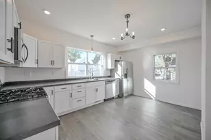 208 W Williams Ave, Bellefontaine, OH 43311 - Photo 9