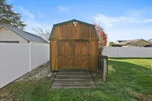 4737 Cottonville Rd, Jamestown, OH 45335 - Photo 31