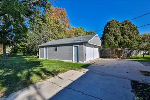 389 N Garber Dr, Tipp City, OH 45371 - Photo 27