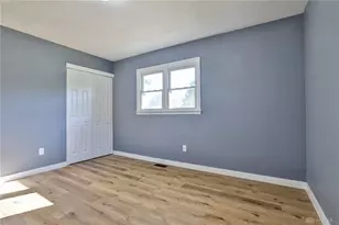 389 N Garber Dr, Tipp City, OH 45371 - Photo 17