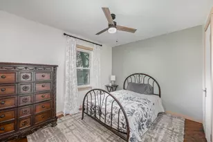 9 E Silver St, Wapakoneta, OH 45895 - Photo 15