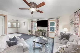 9 E Silver St, Wapakoneta, OH 45895 - Photo 5