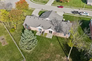 2722-2724 Fairview Ct, Troy, OH 45373 - Photo 7