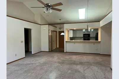3126 Lakeview Court #3126, Springfield, OH 45503 - Photo 7