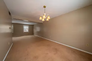 4731 Blue Spruce Ct, Dayton, OH 45424 - Photo 9