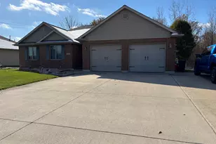 5285 Prairie View Dr, Celina, OH 45822 - Photo 3