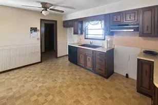 626 Birt St, Greenville, OH 45331 - Photo 5