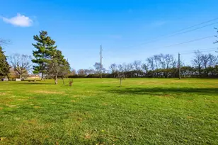 319 Jamestown Rd, South Charleston, OH 45368 - Photo 37