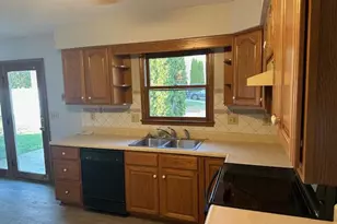 1141 Dickerson Dr, Troy, OH 45373 - Photo 11