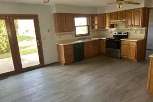 1141 Dickerson Dr, Troy, OH 45373 - Photo 9