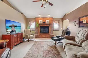 915 Winston Ln, Tipp City, OH 45371 - Photo 3