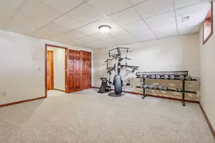 915 Winston Ln, Tipp City, OH 45371 - Photo 43