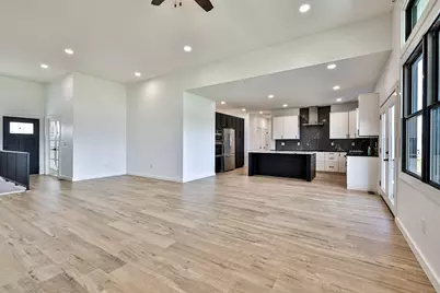 950 Rosenthal Drive, Tipp City, OH 45371 - Photo 9