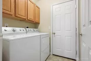 4214 Pheasant Ct, Huber Heights, OH 45424 - Photo 9