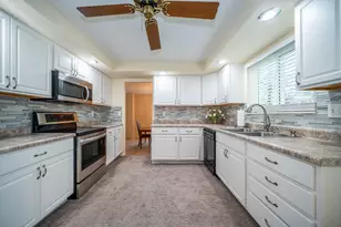 3136 Suburban Dr, Beavercreek, OH 45432 - Photo 13