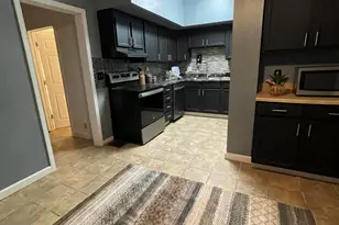 137 N Stanley St, Bellefontaine, OH 43311 - Photo 13