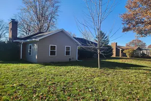 924 Poppy Dr, Wapakoneta, OH 45895 - Photo 3