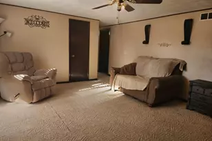 924 Poppy Dr, Wapakoneta, OH 45895 - Photo 9