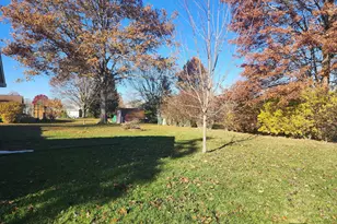 924 Poppy Dr, Wapakoneta, OH 45895 - Photo 5