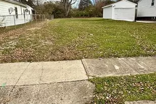 138 Lawnview Ave, Springfield, OH 45505 - Photo 1