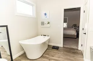 1018 Hunter's Ridge Dr, Tipp City, OH 45371 - Photo 29