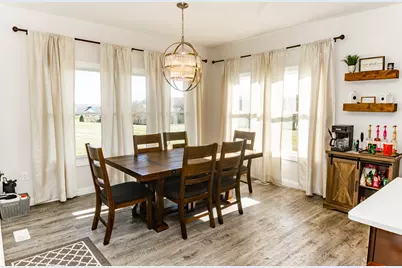 1018 Hunters Ridge Drive, Tipp City, OH 45371 - Photo 21