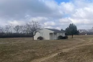 2639 Anita Dr, Springfield, OH 45504 - Photo 3