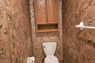 1707 Berwick Dr, Springfield, OH 45503 - Photo 9