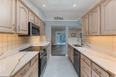 2014 Waterfall Lane, Vandalia, OH 45377 - Photo 11