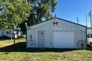 105 Maple St, Saint Marys, OH 45885 - Photo 7