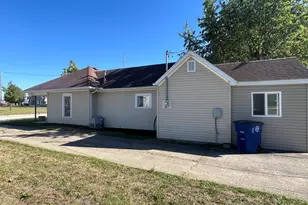 105 Maple St, Saint Marys, OH 45885 - Photo 3