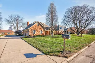 2591 Merrimont Dr, Troy, OH 45373 - Photo 3