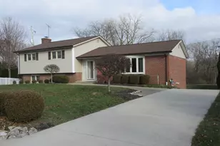 1319 Stratford Dr, Piqua, OH 45356 - Photo 3