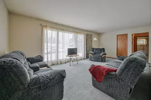 1886 Winding Trail, Springfield, OH 45503 - Photo 7