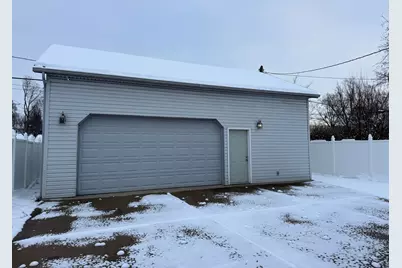 417 N Park Street, Bellefontaine, OH 43311 - Photo 9