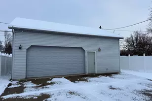 417 N Park St, Bellefontaine, OH 43311 - Photo 9