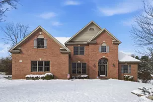 82 N Countryside Dr, Troy, OH 45373 - Photo 3