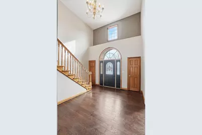 82 N Countryside Drive, Troy, OH 45373 - Photo 7