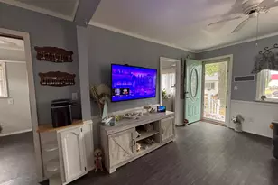 213 Russell St, Russells Point, OH 43348 - Photo 5