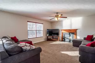 6741 Stovali Dr, Huber Heights, OH 45424 - Photo 3